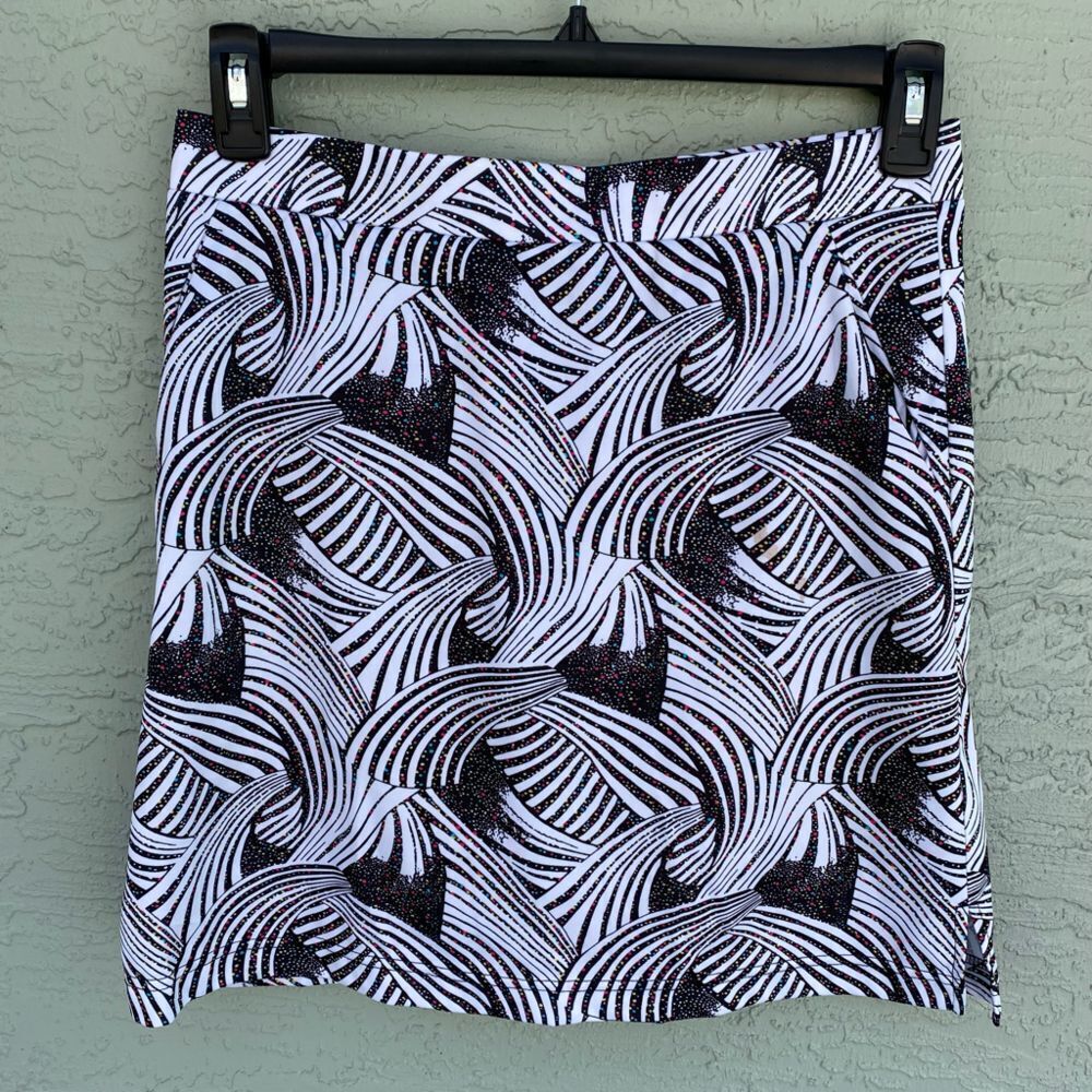 Monterey Club Size M Black & White With Tiny Colorful Polka Dots Golf Skirt